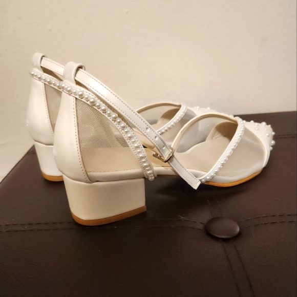 Custom made ivory, ankle strap wedding shoes. - Picture 2 of 2